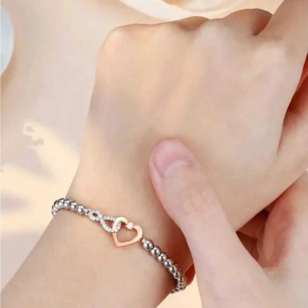 NWT “Mother &‎ Daughter” beautiful bracelet